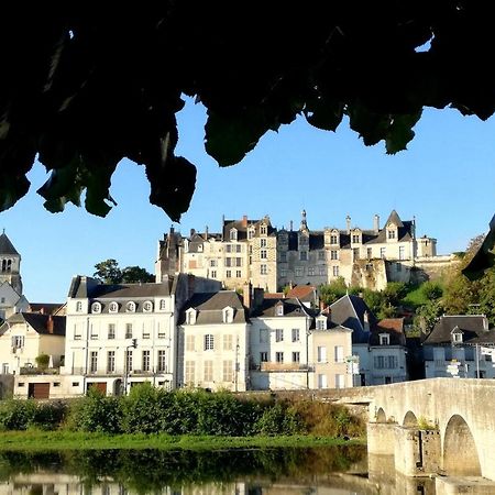 Au Pied Du Chateau Saint-Aignan  Exterior foto
