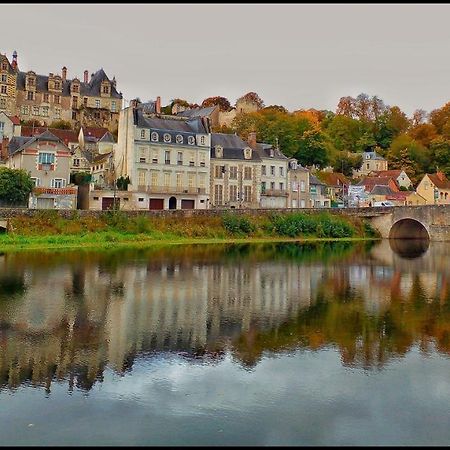 Au Pied Du Chateau Saint-Aignan  Exterior foto