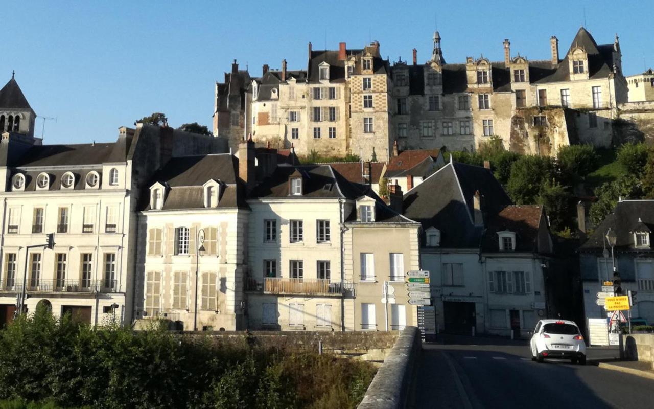 Au Pied Du Chateau Saint-Aignan  Exterior foto